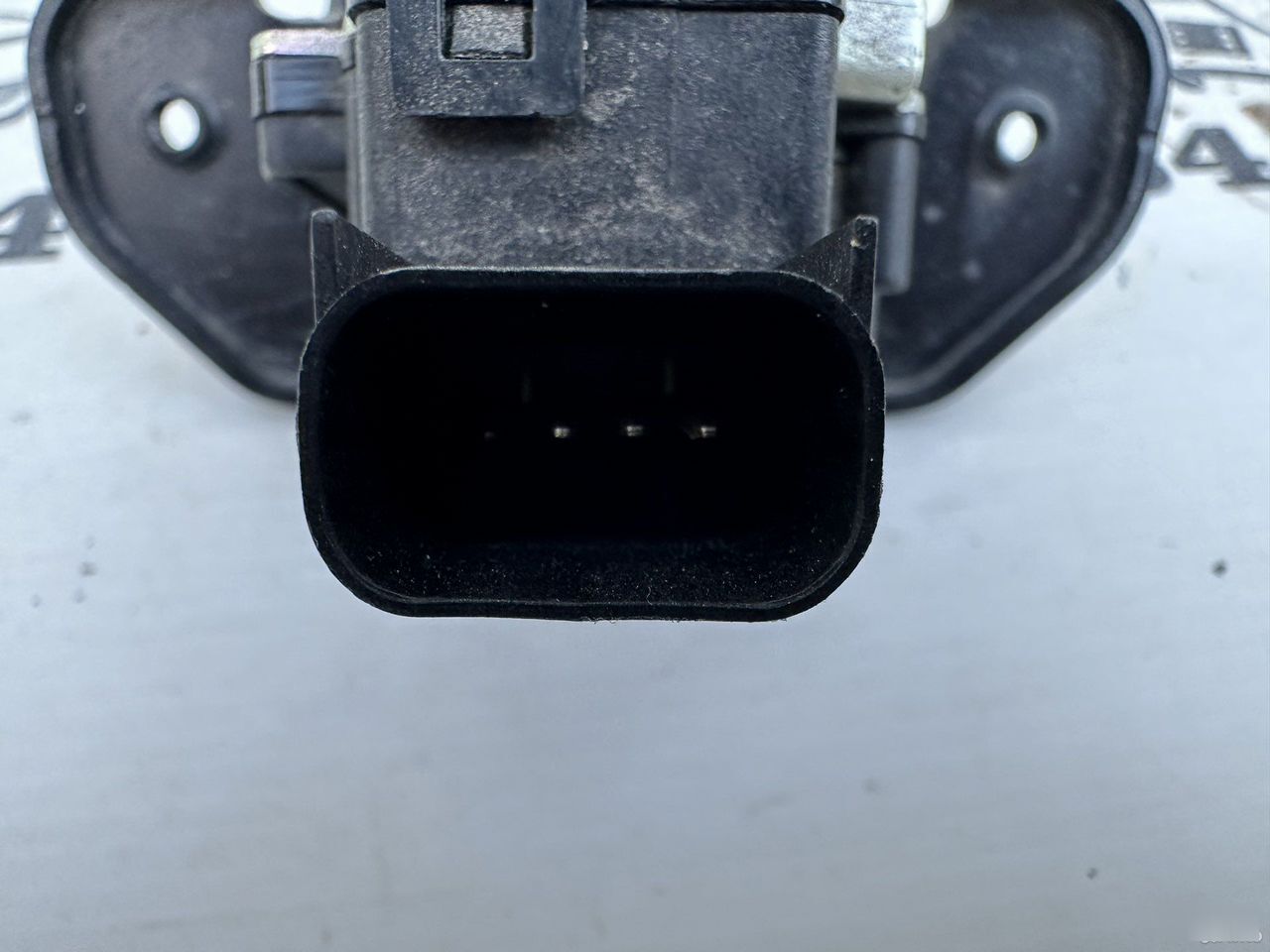 Замок крышки багажника - Фото 6