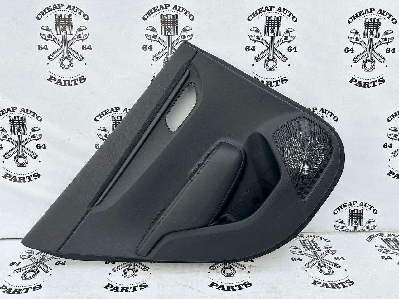 Обшивка двери