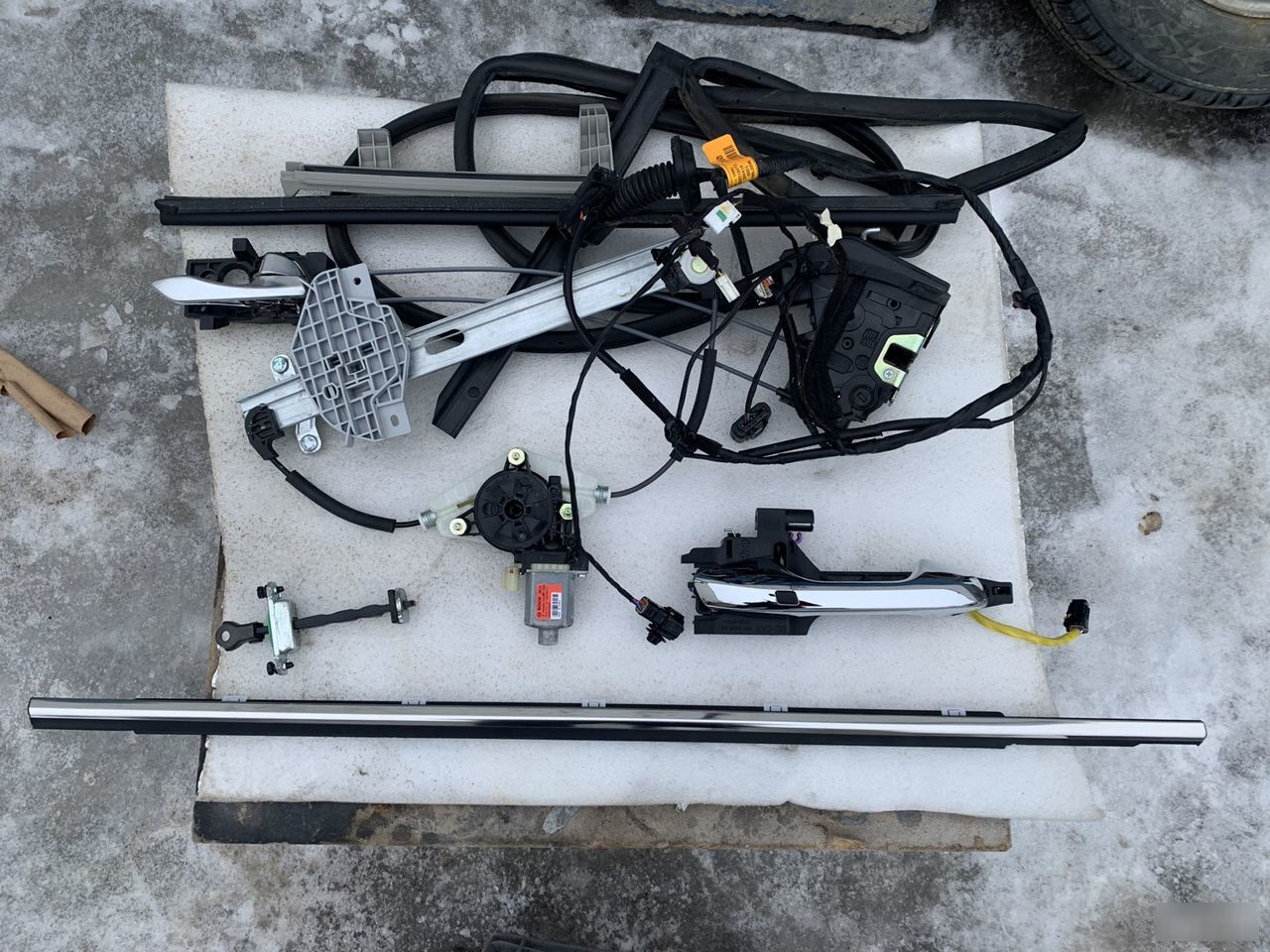 Комплектующие двери - Фото 2