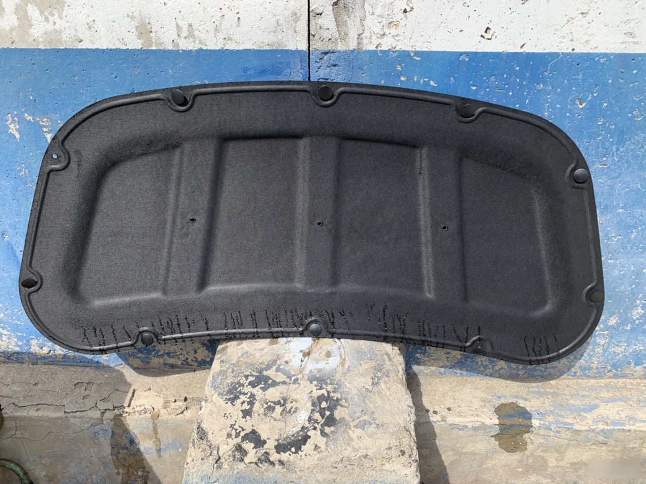 Обшивка капота - Фото 1