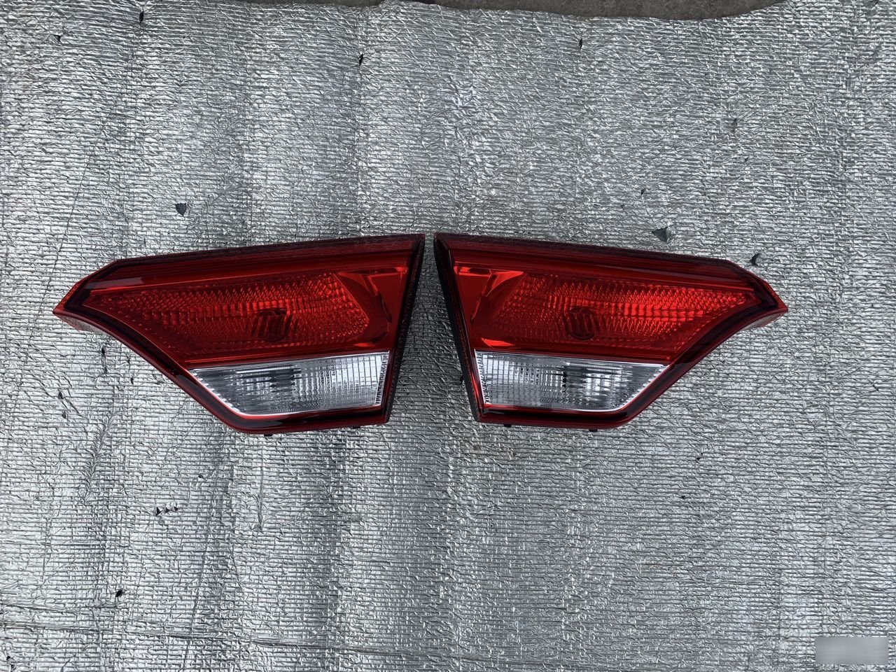 Фонарь крышки багажника