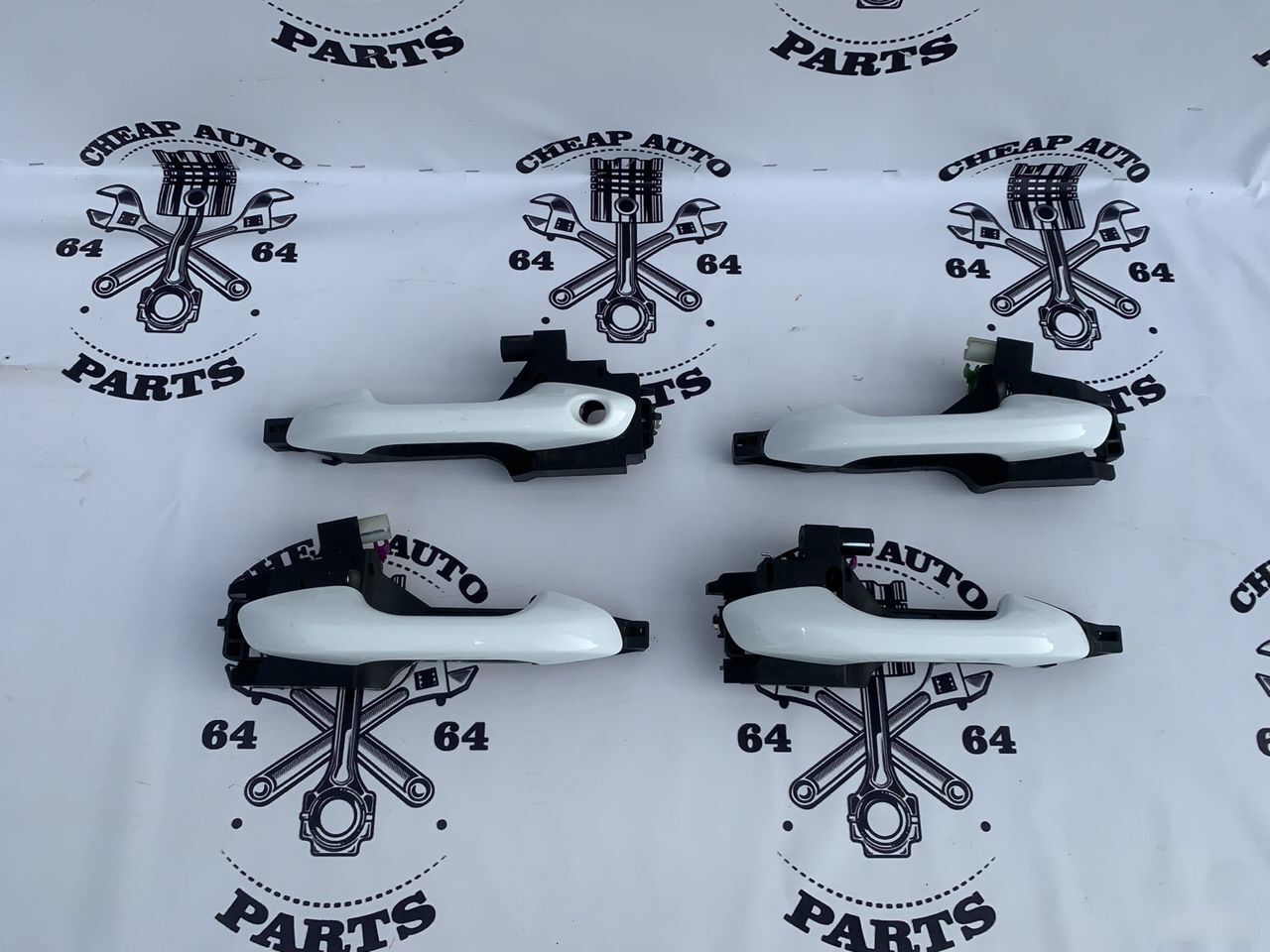 Дверные ручки