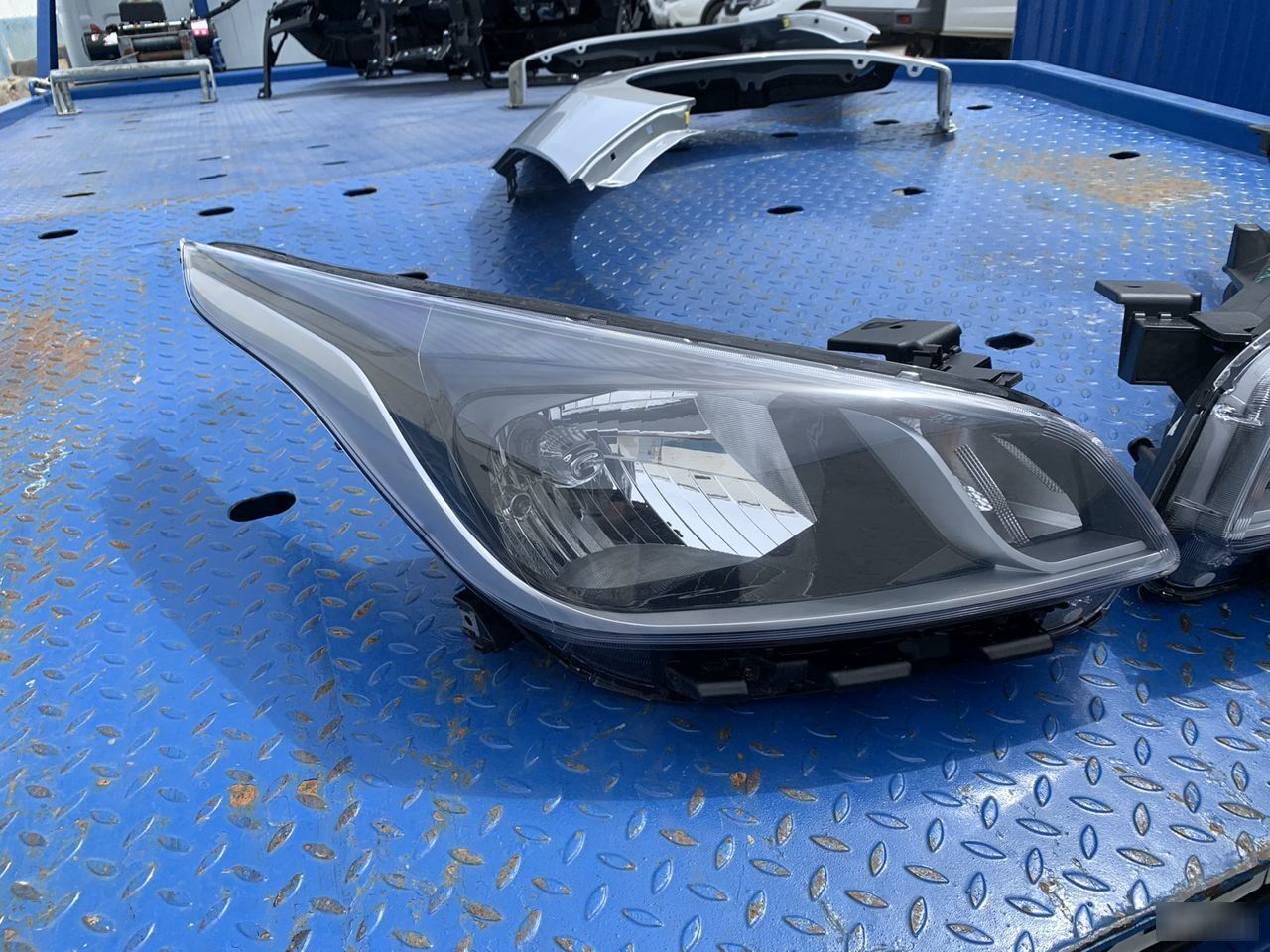 Фары - Фото 2