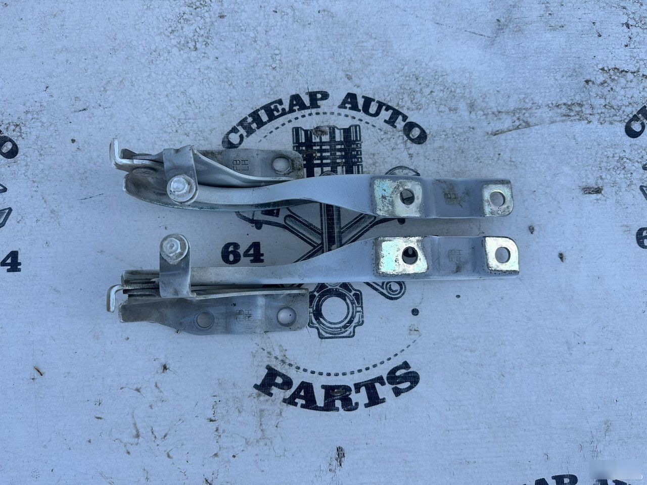 Петли капота - Фото 2