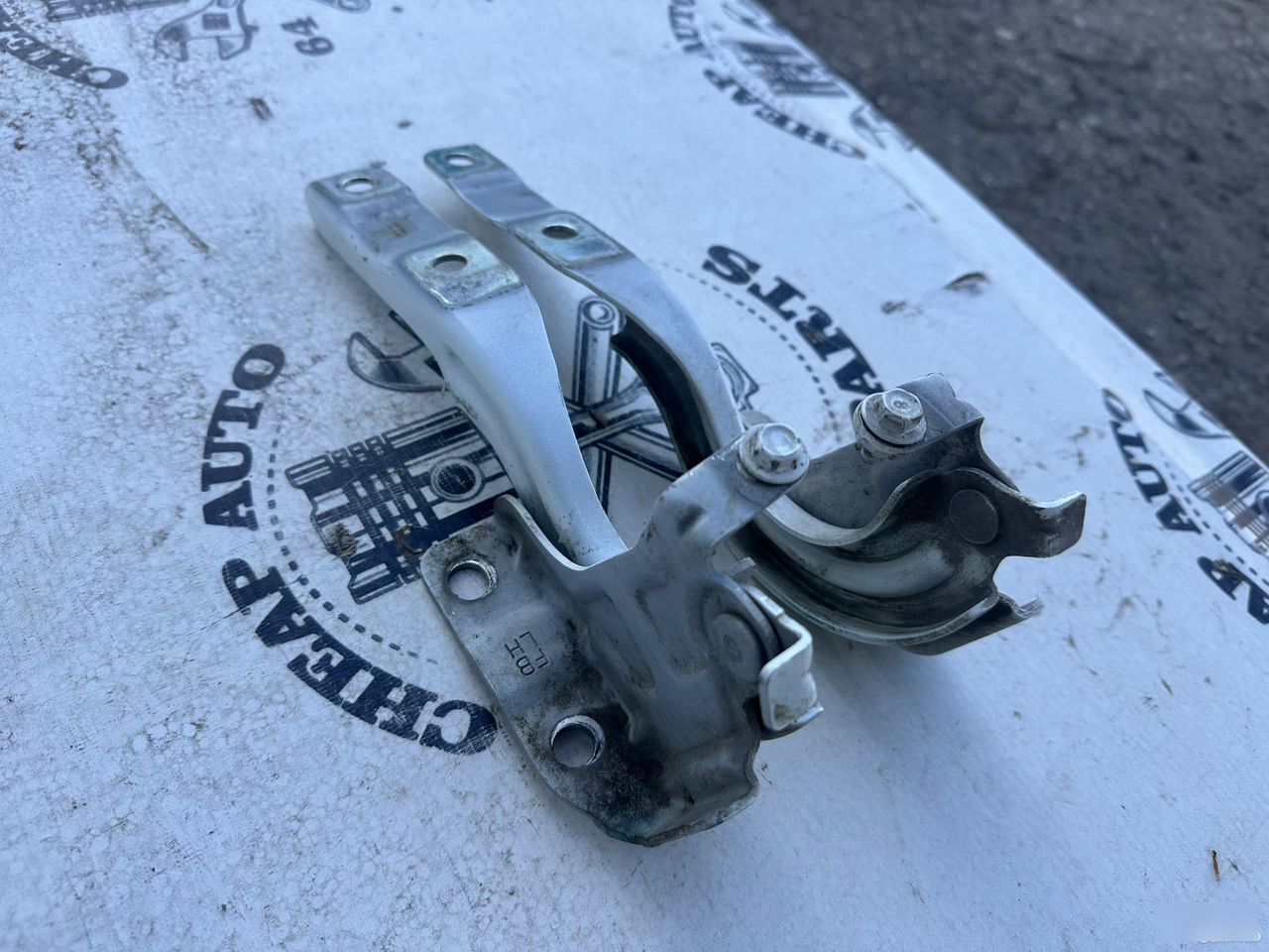 Петли капота - Фото 9