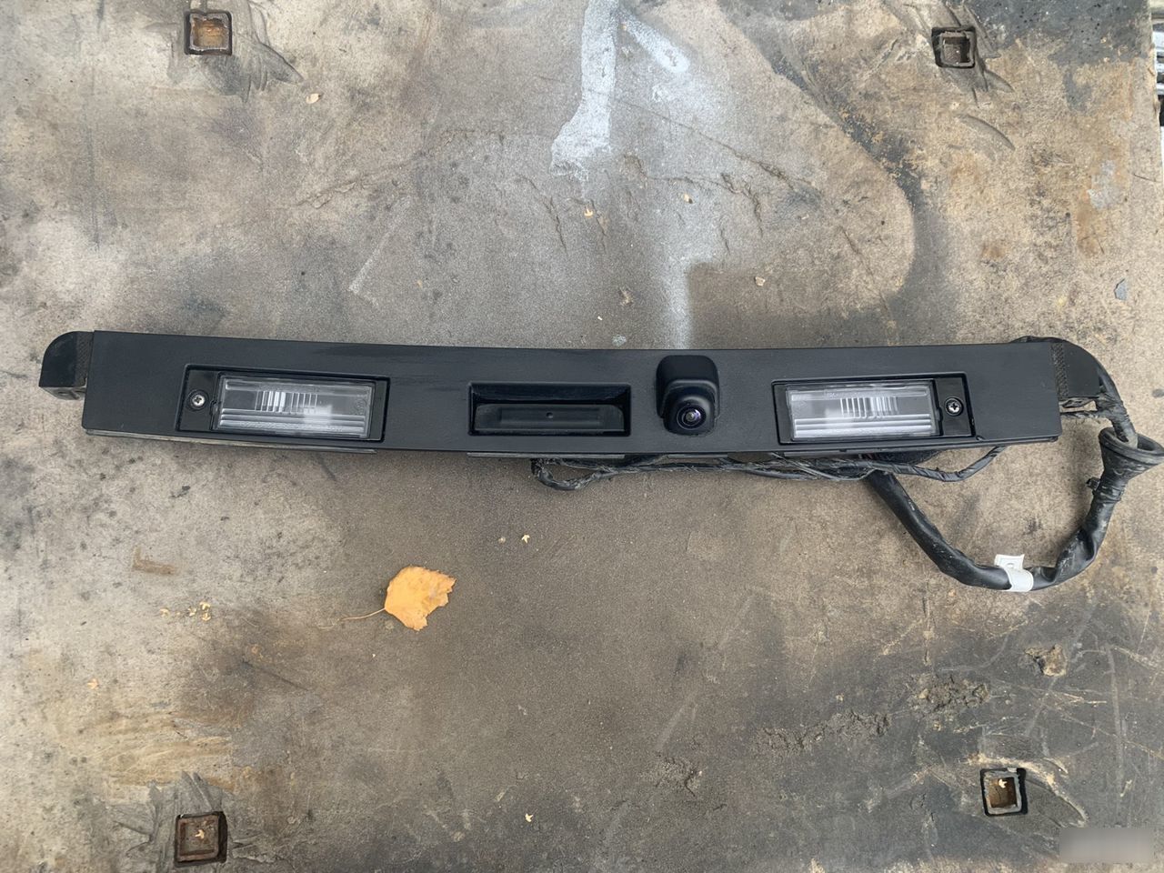 Накладка с камерой заднего вида