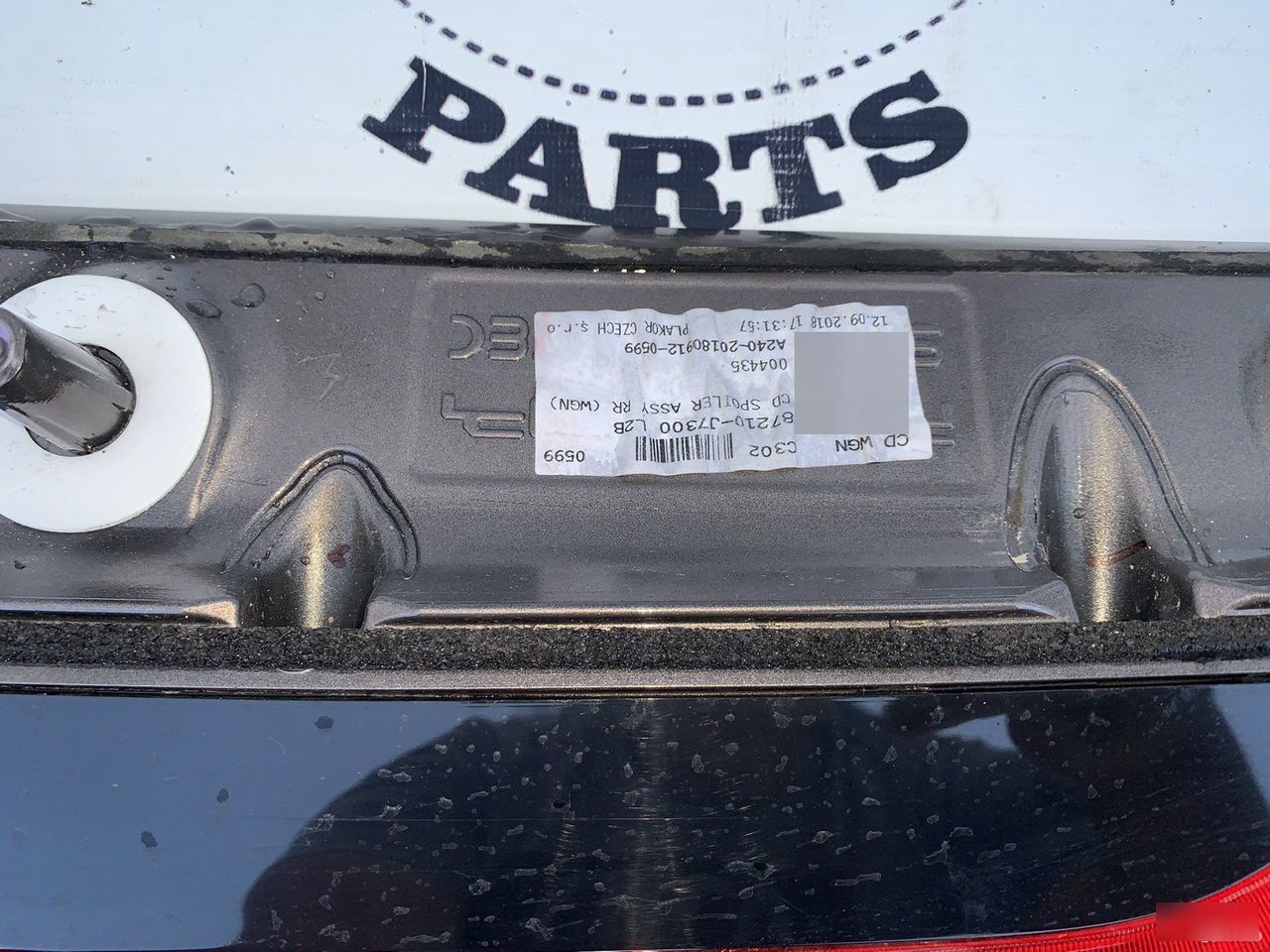 Спойлер крышки багажника - Фото 9