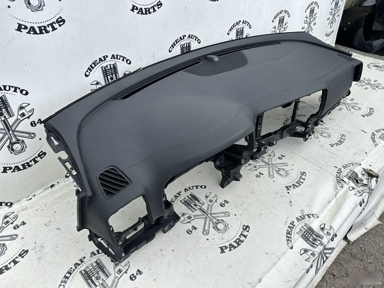 Торпедо панель салона - Фото 4