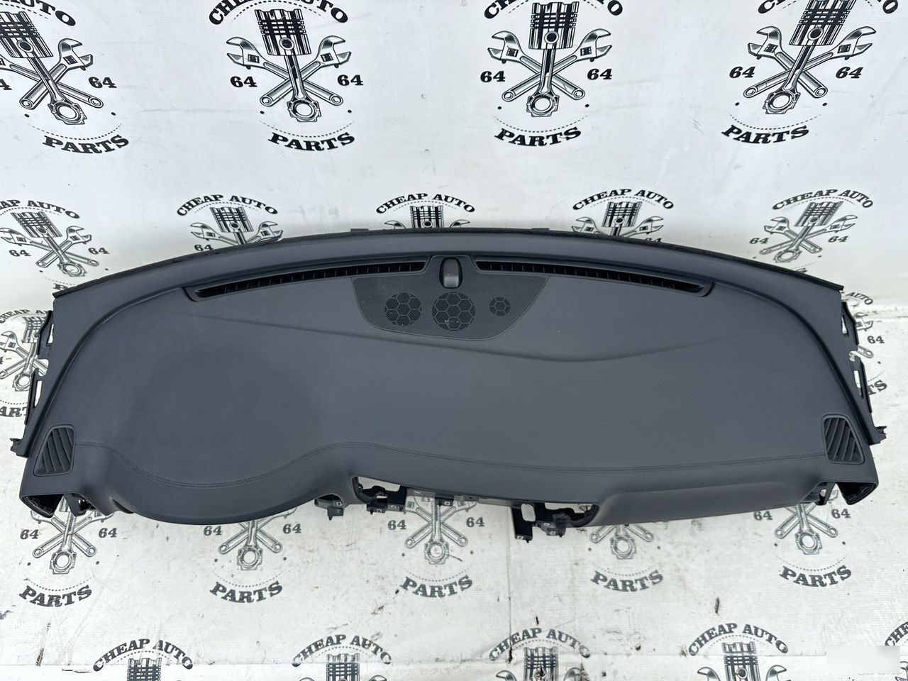 Торпедо панель салона - Фото 9