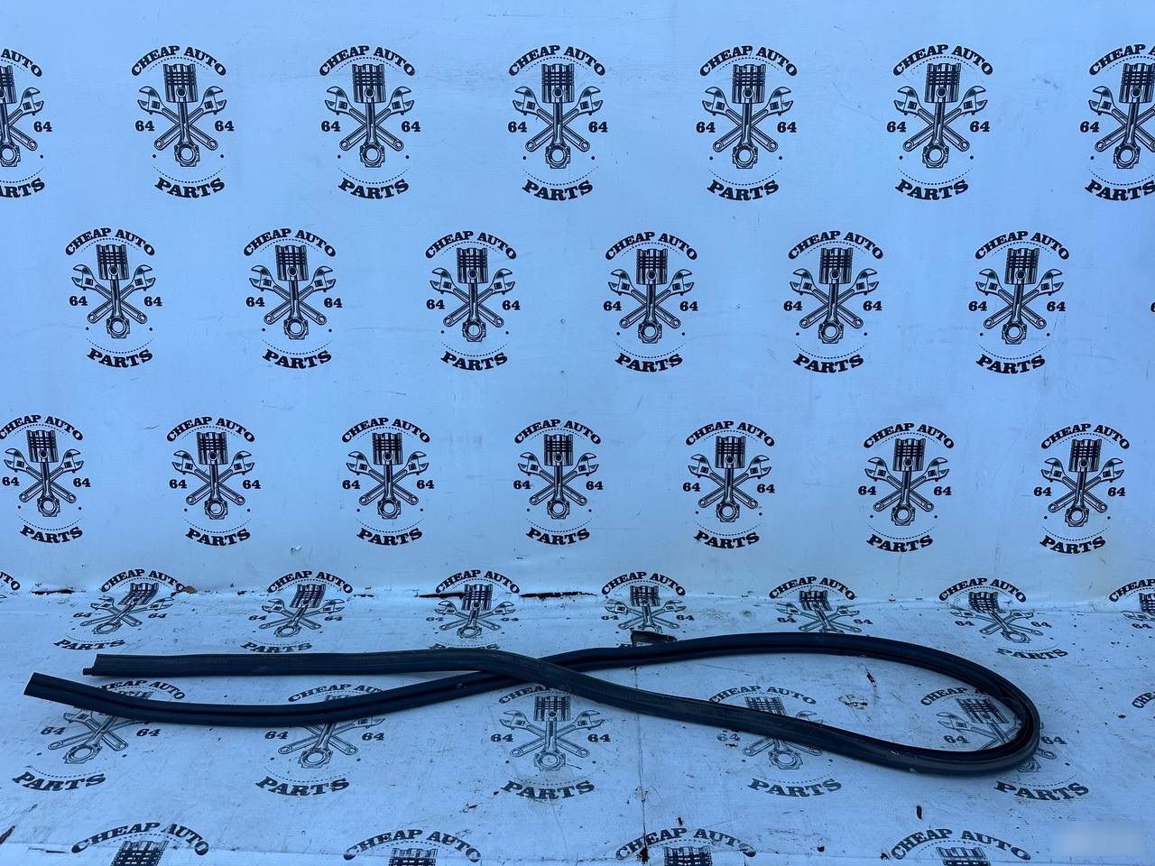 Уплотнители крышки багажника