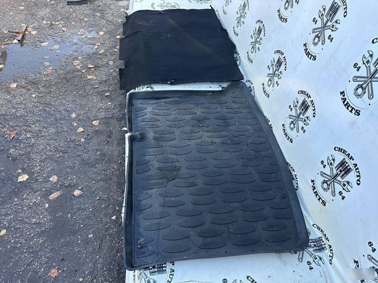 Пол багажника