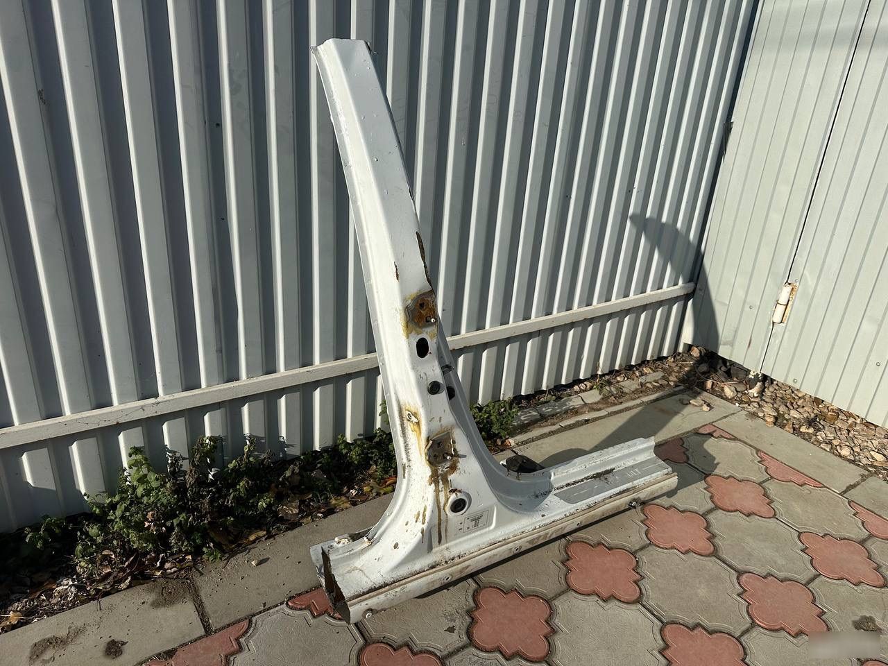 Стойка кузова