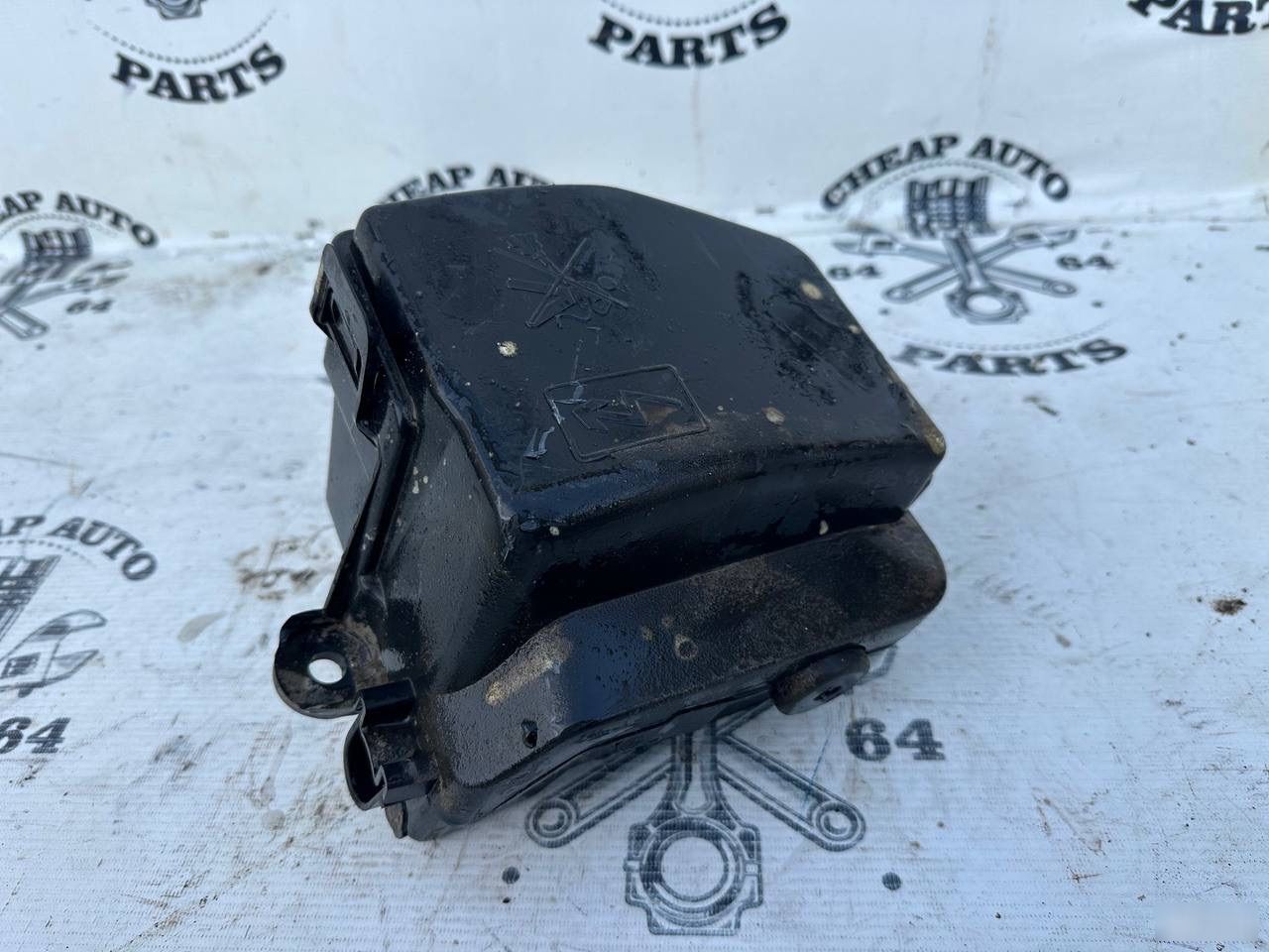 Корпус блока предохранителей