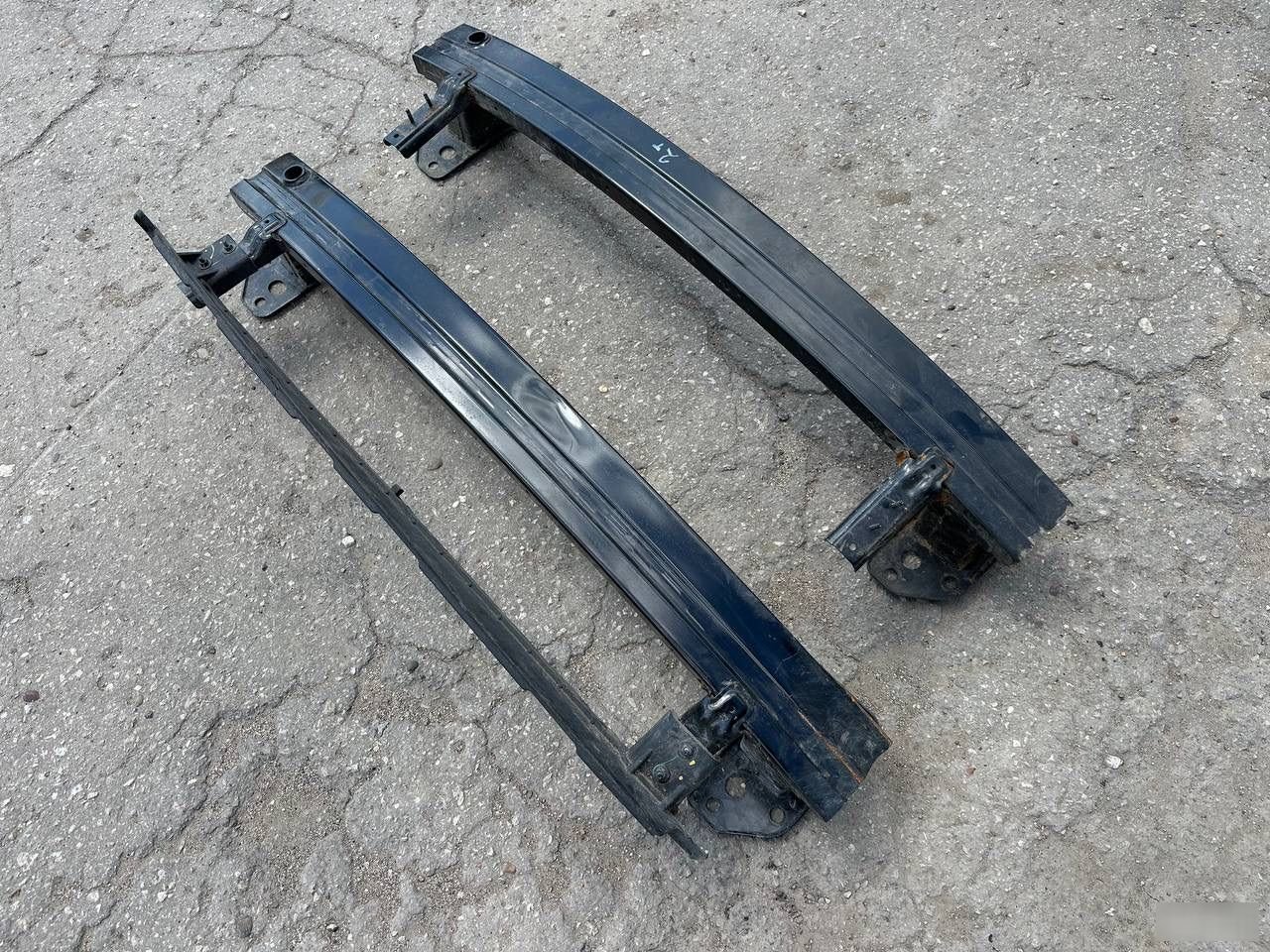 Усилитель бампера - Фото 4