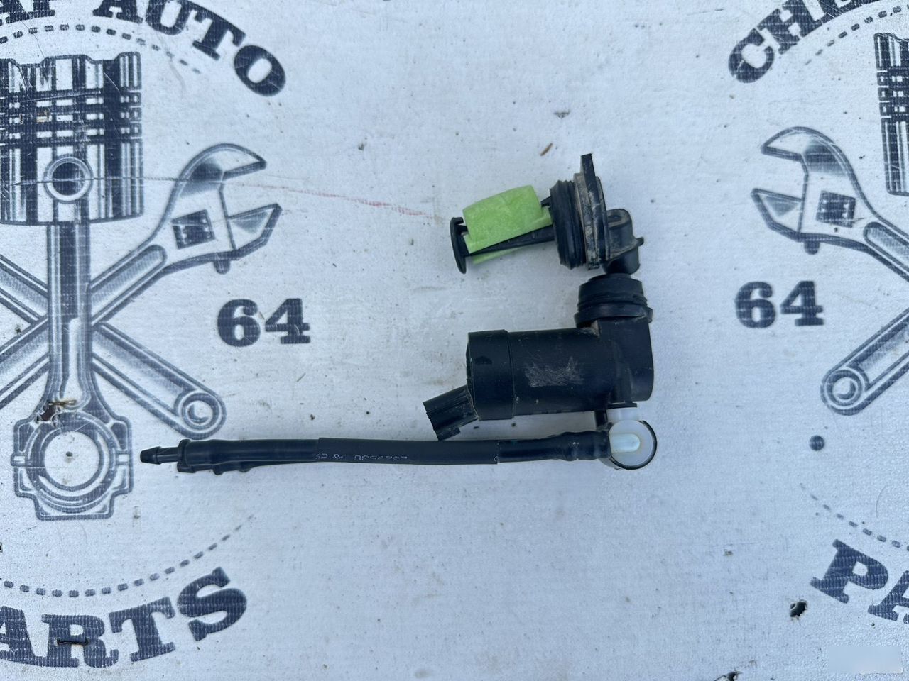 Моторчик бачка омывателя