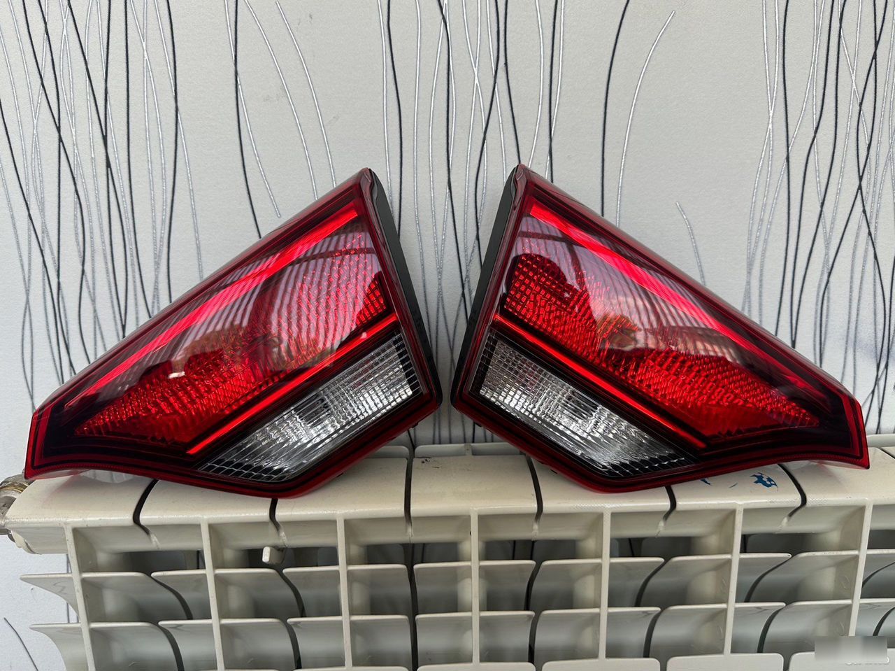 Фонари крышки багажника