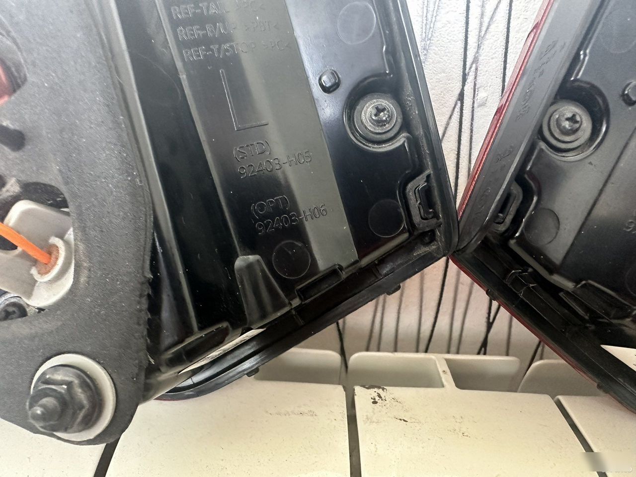 Фонари крышки багажника - Фото 9