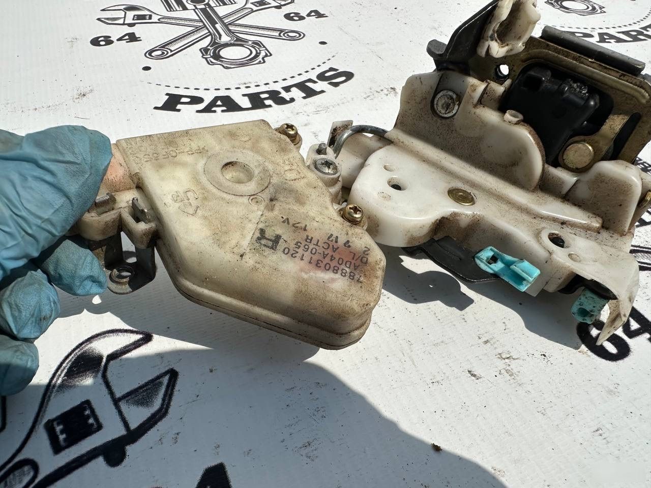 Замок двери