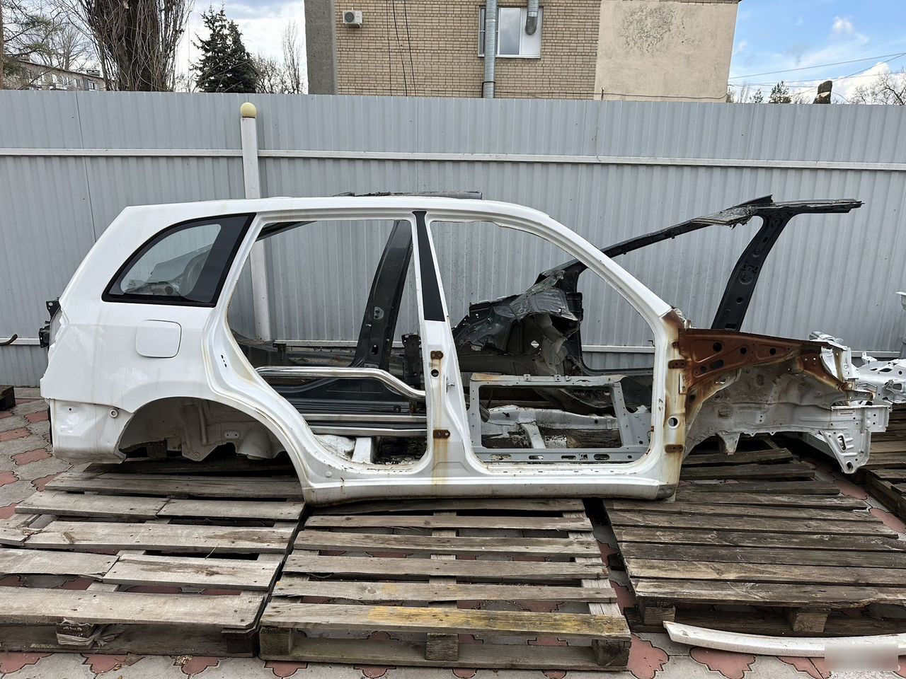 Часть кузова