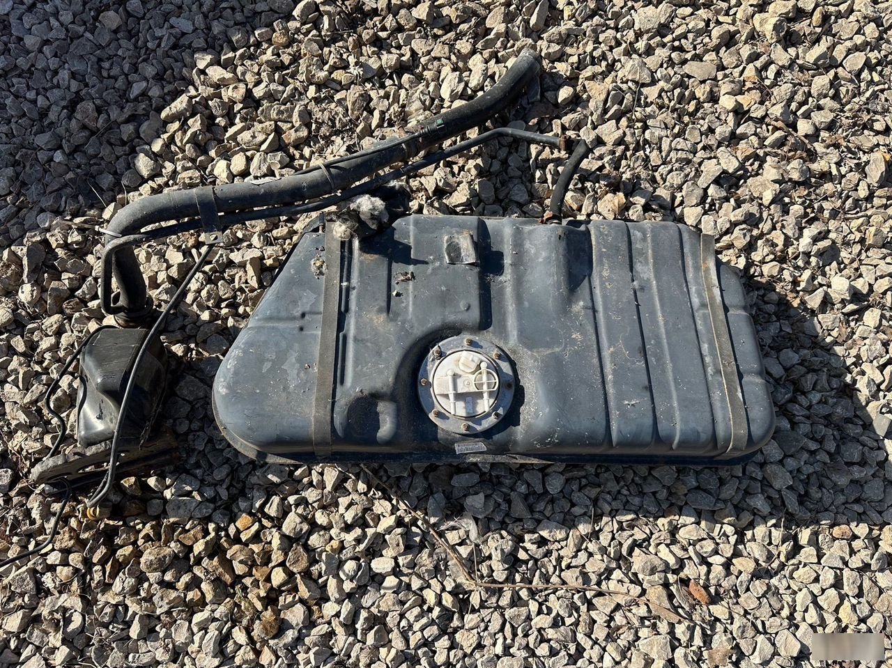 Бак топливный