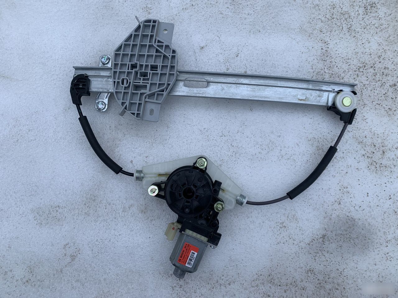 Стеклоподъемник двери