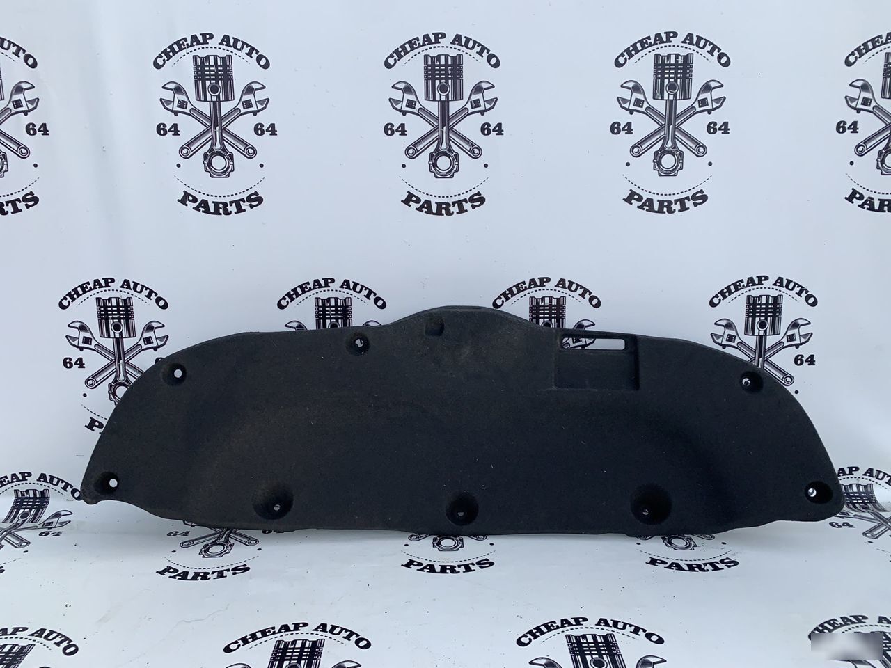 Обшивка крышки багажника