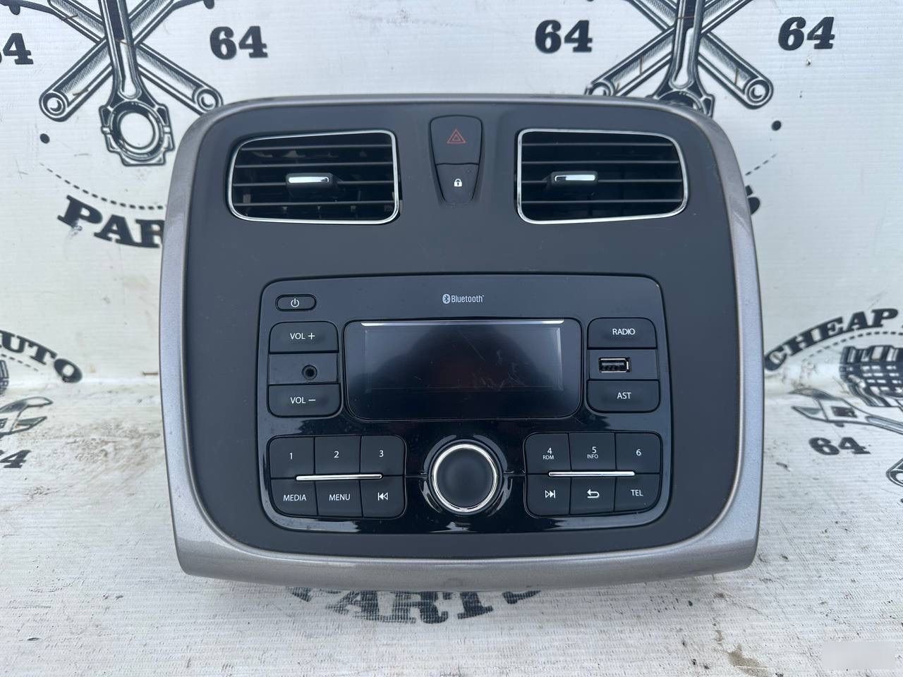 Автомагнитола - Фото 3