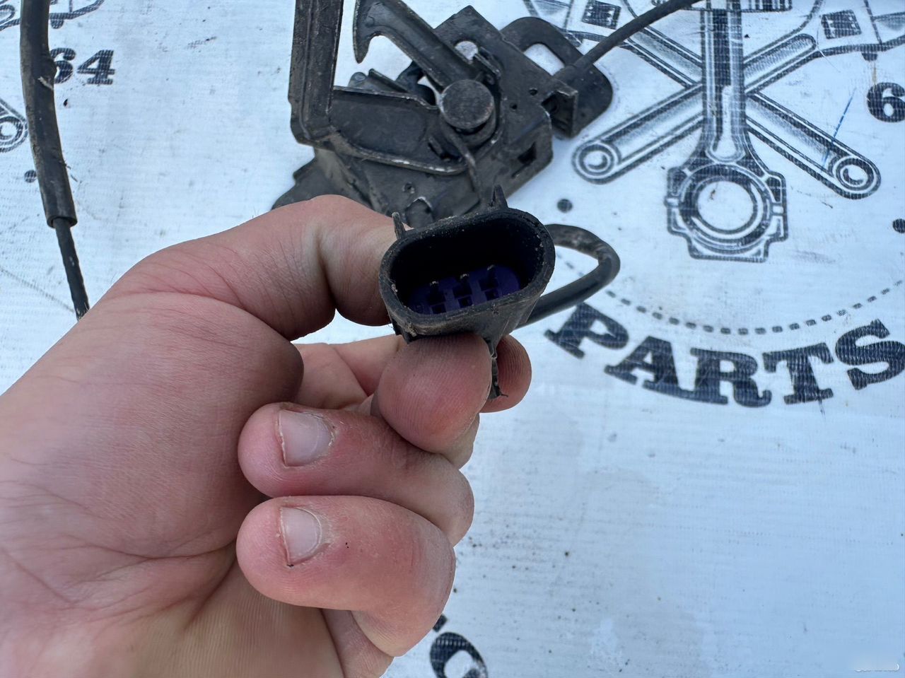 Замок капота - Фото 3