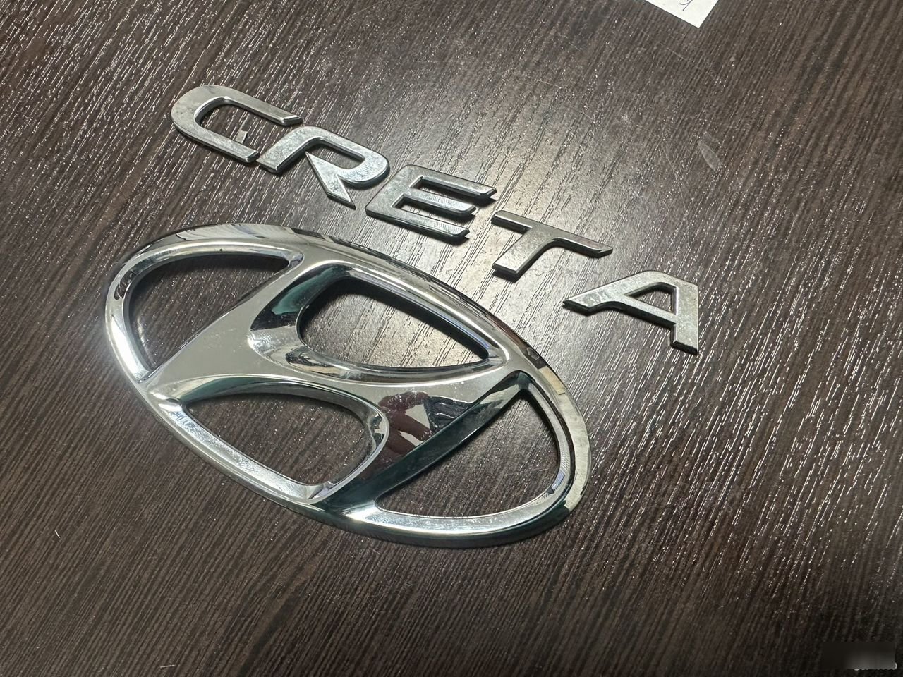 Значок крышки багажника - Фото 5