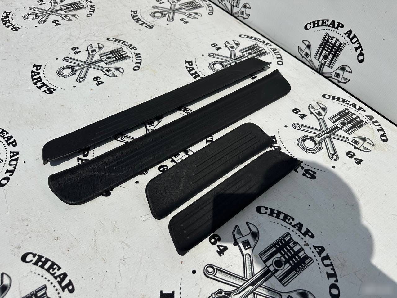 Пороги салона