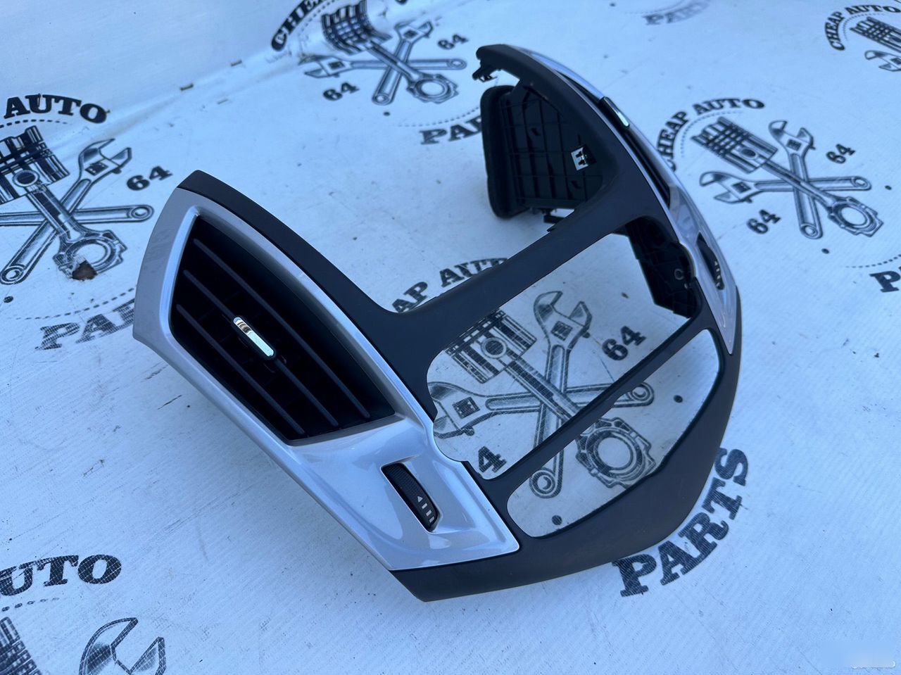 Рамка магнитолы - Фото 2