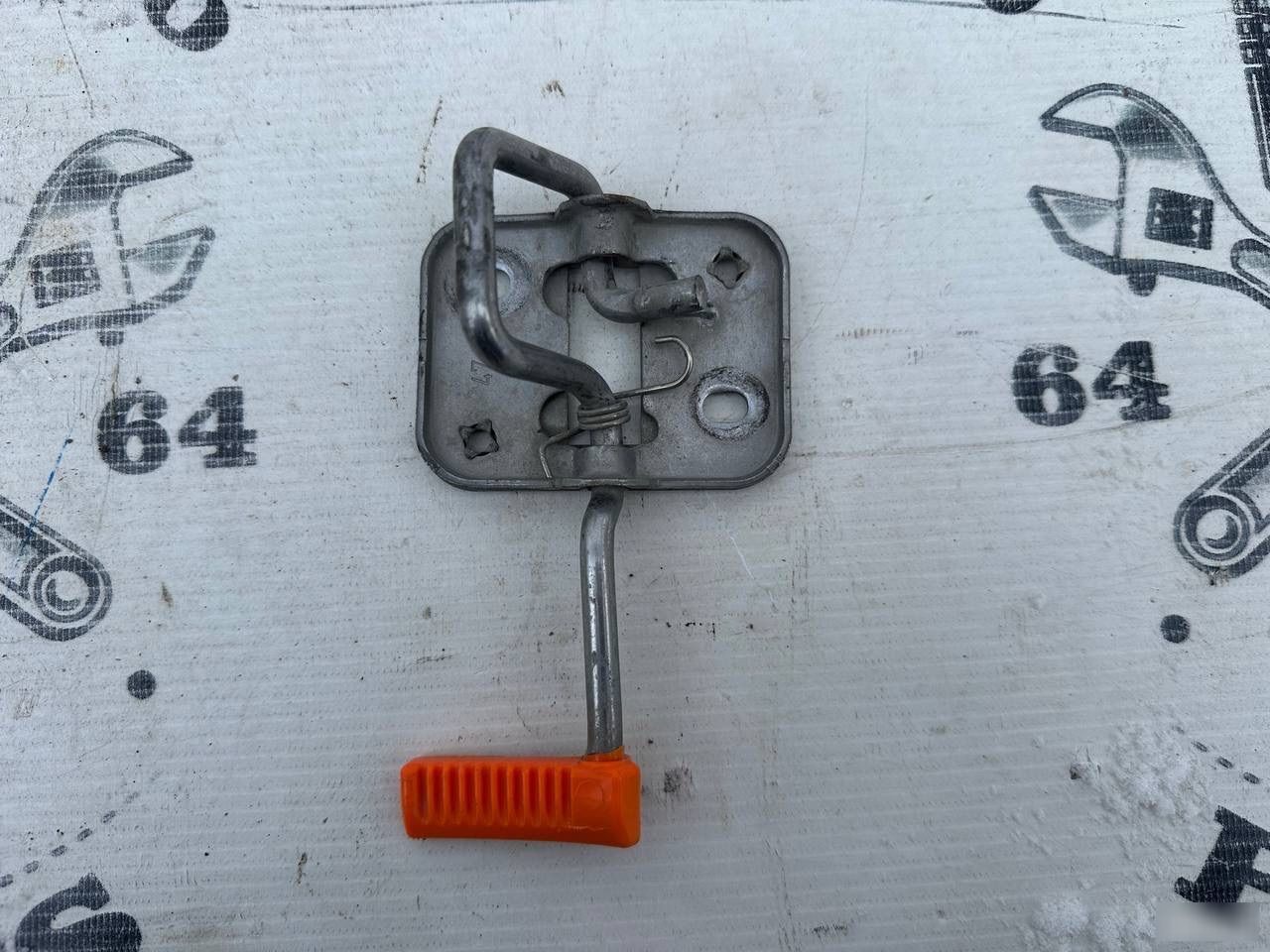 Крючок капота - Фото 3