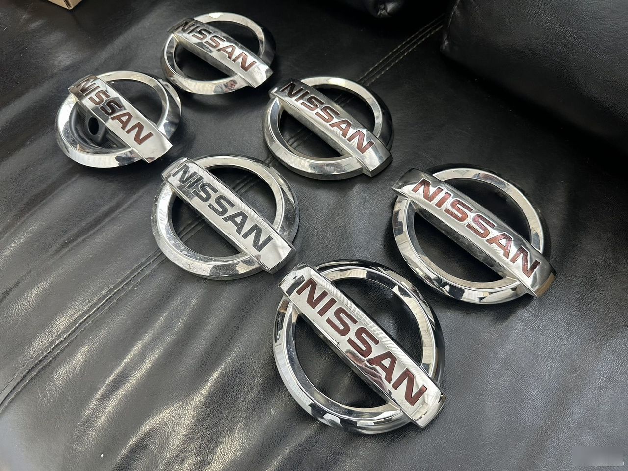 Эмблема решетка радиатора - Фото 2