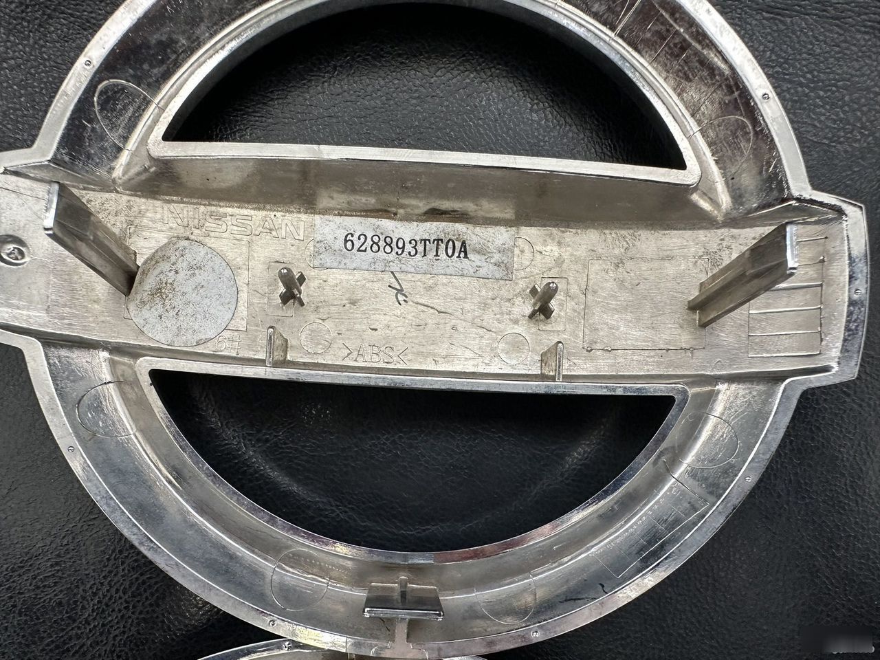 Эмблема решетка радиатора - Фото 7