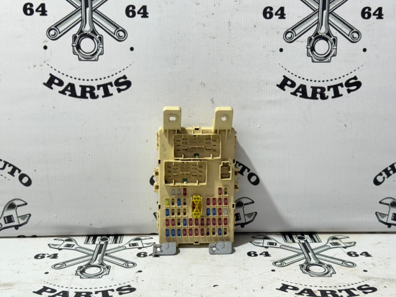 Блок предохранителей салона - Фото 2