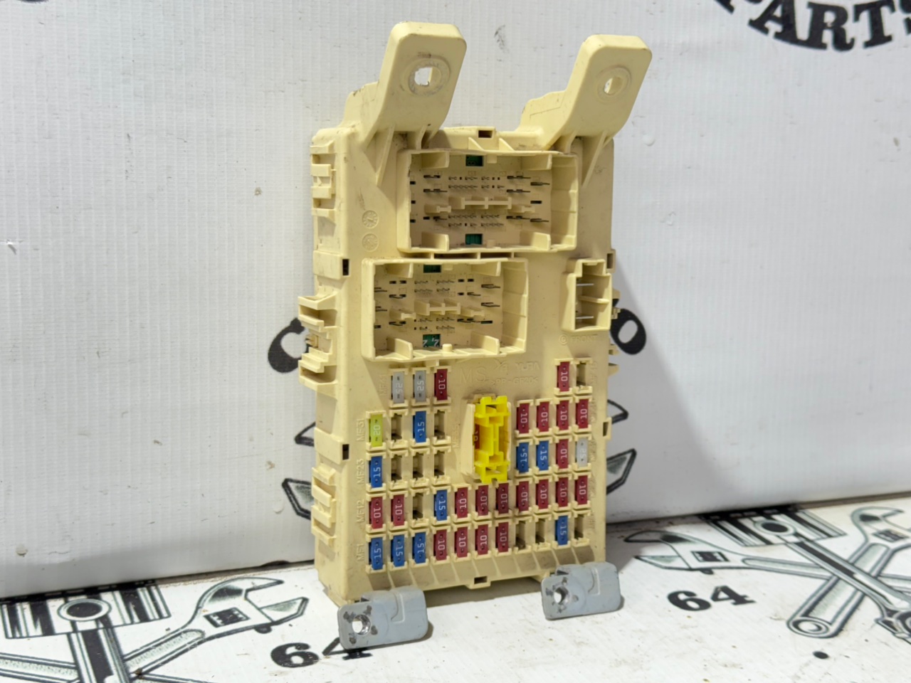 Блок предохранителей салона - Фото 3