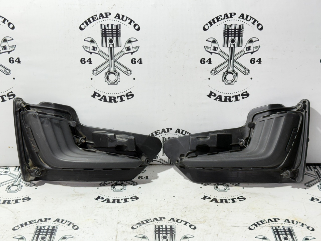 Заглушка ПТФ бампера