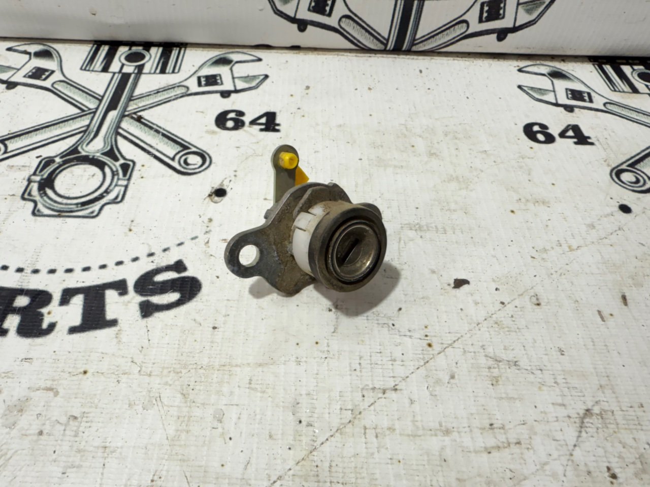 Личинка замка багажника - Фото 3