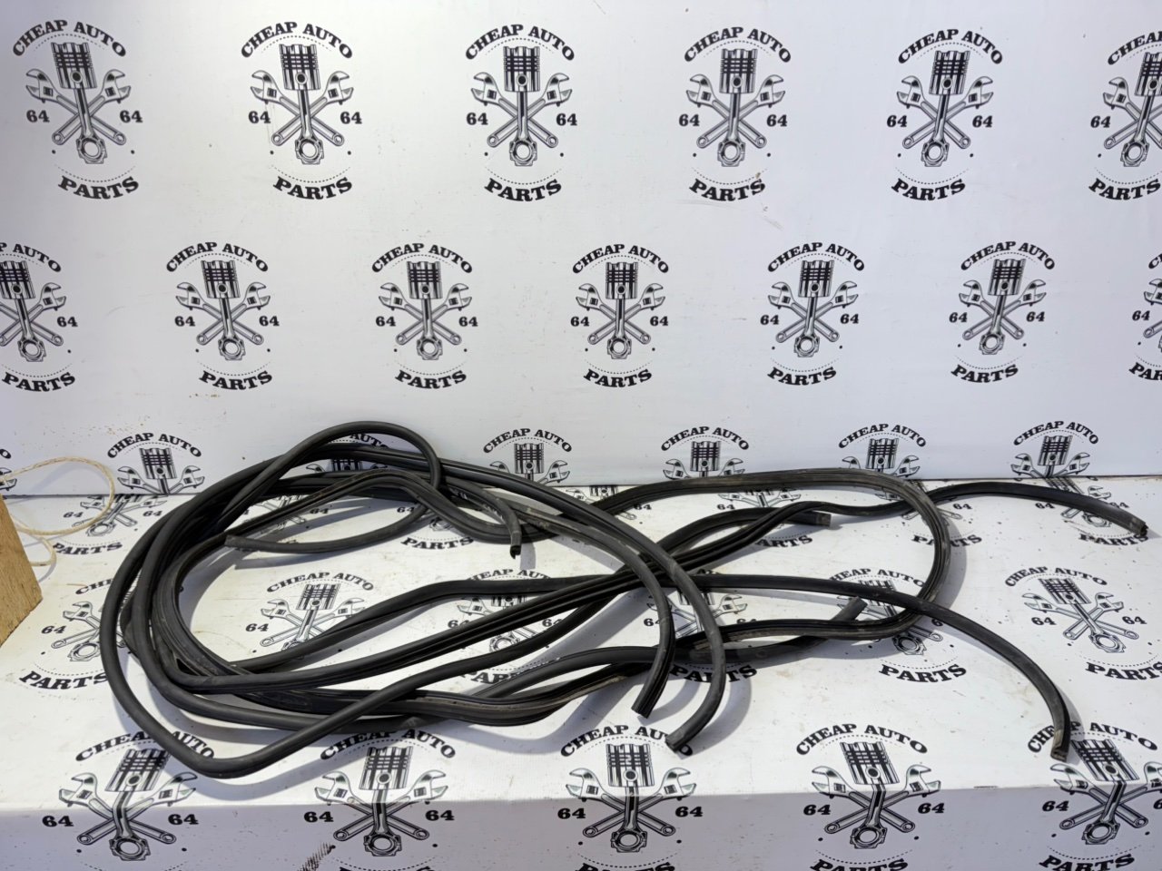 Уплотнители дверных проемов