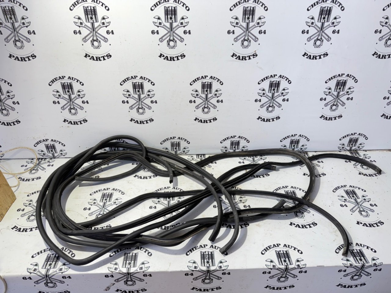 Уплотнители дверных проемов - Фото 2