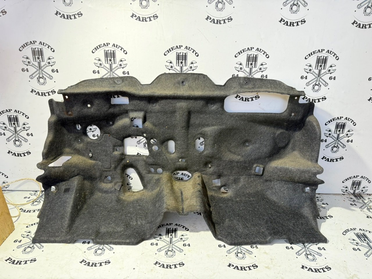 Шумоизоляция моторного щита в салоне