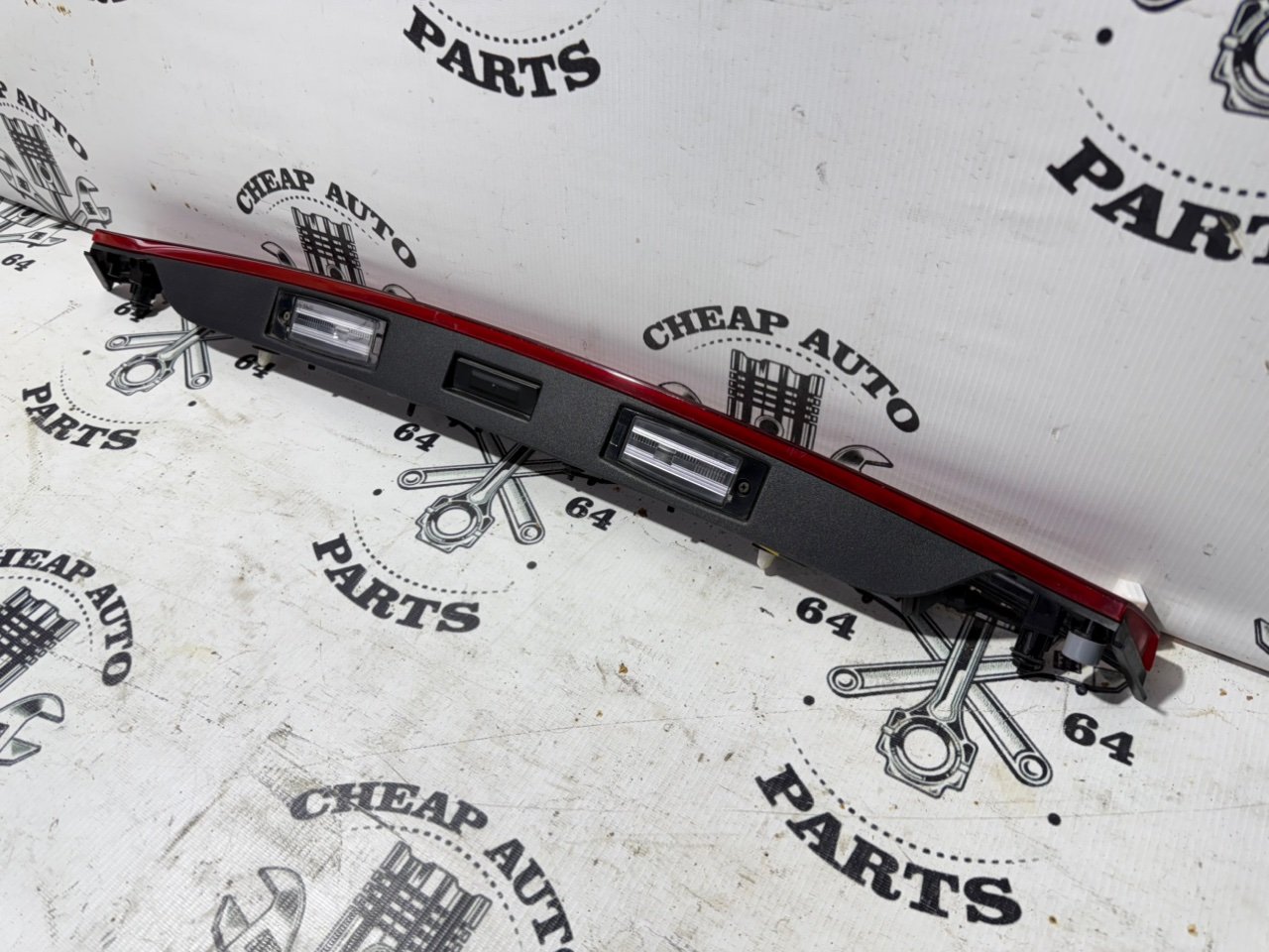 Фонарь крышки багажника - Фото 7