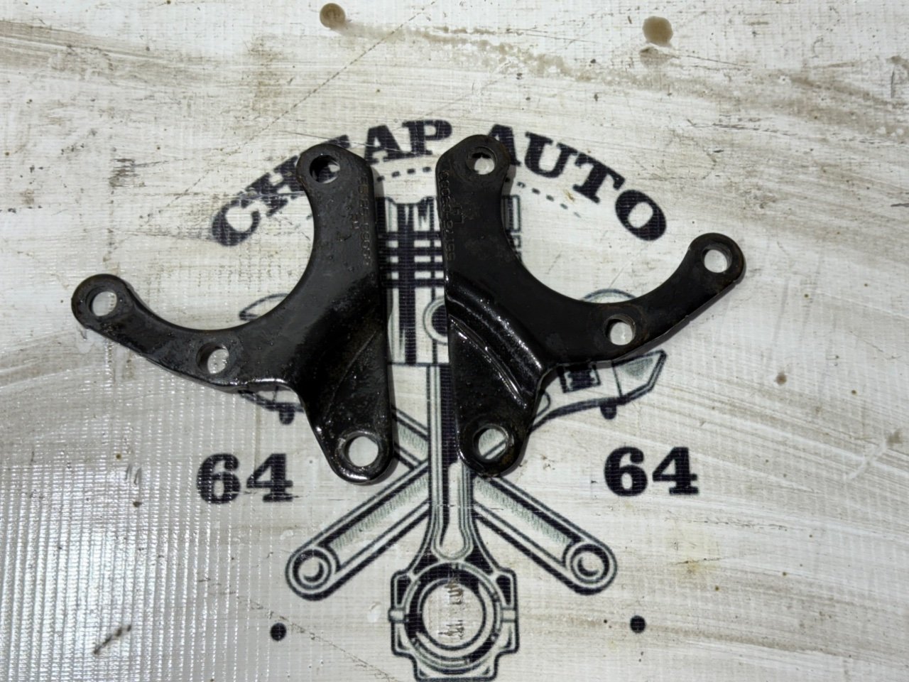 Крепление балки подвески