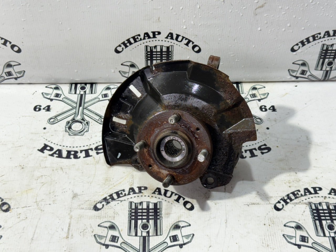 Кулак поворотный