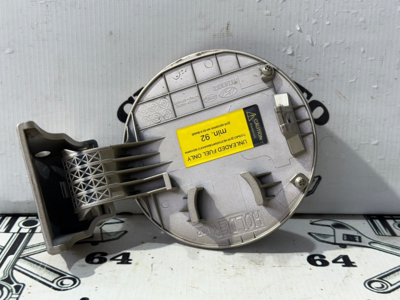 Лючок бензобака - Фото 5