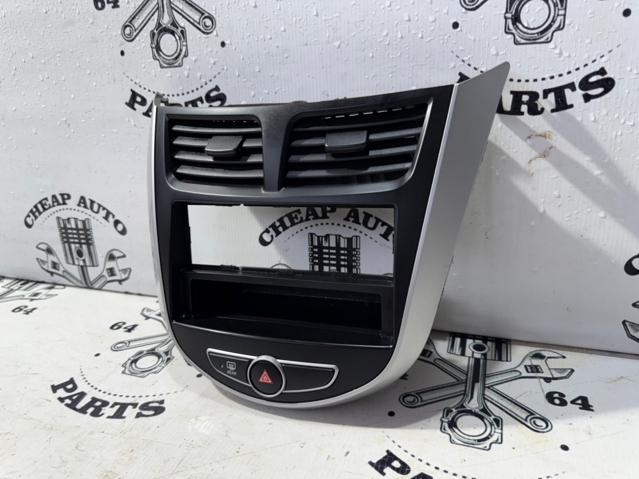 Рамка магнитолы - Фото 4