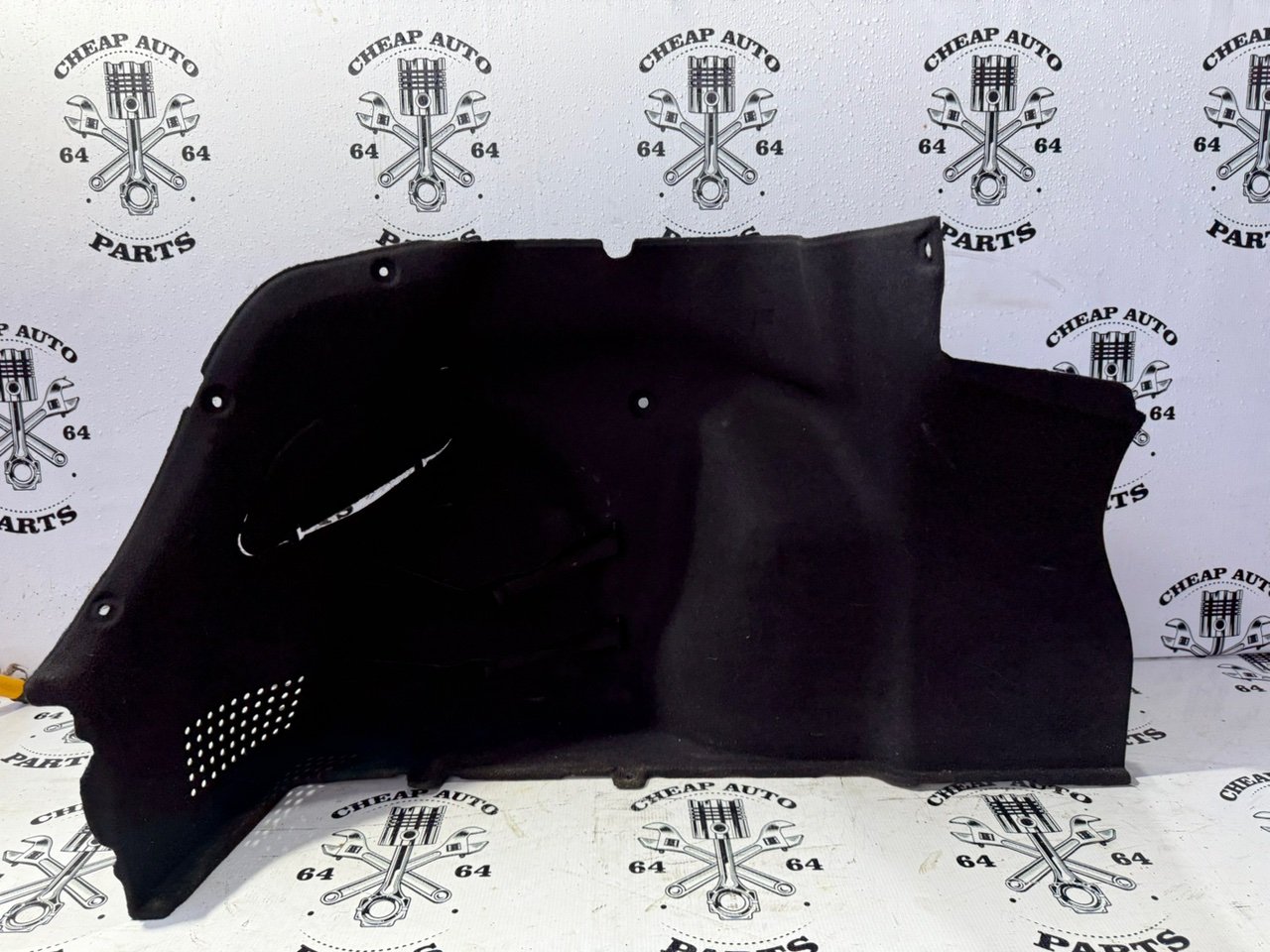 Обшивка багажника