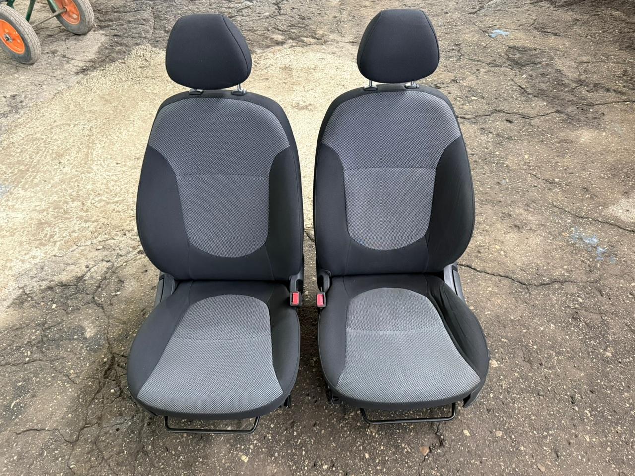 Сиденья комплект