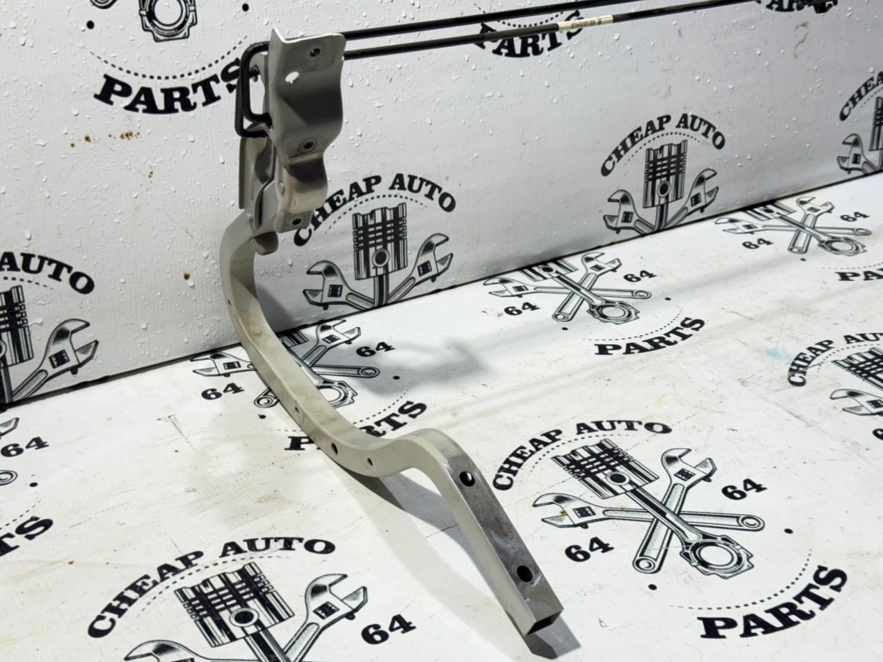 Петли крышки багажника - Фото 3