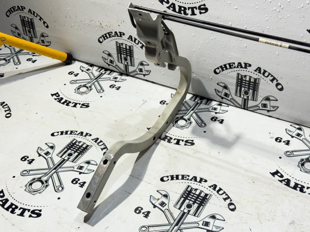 Петли крышки багажника - Фото 6